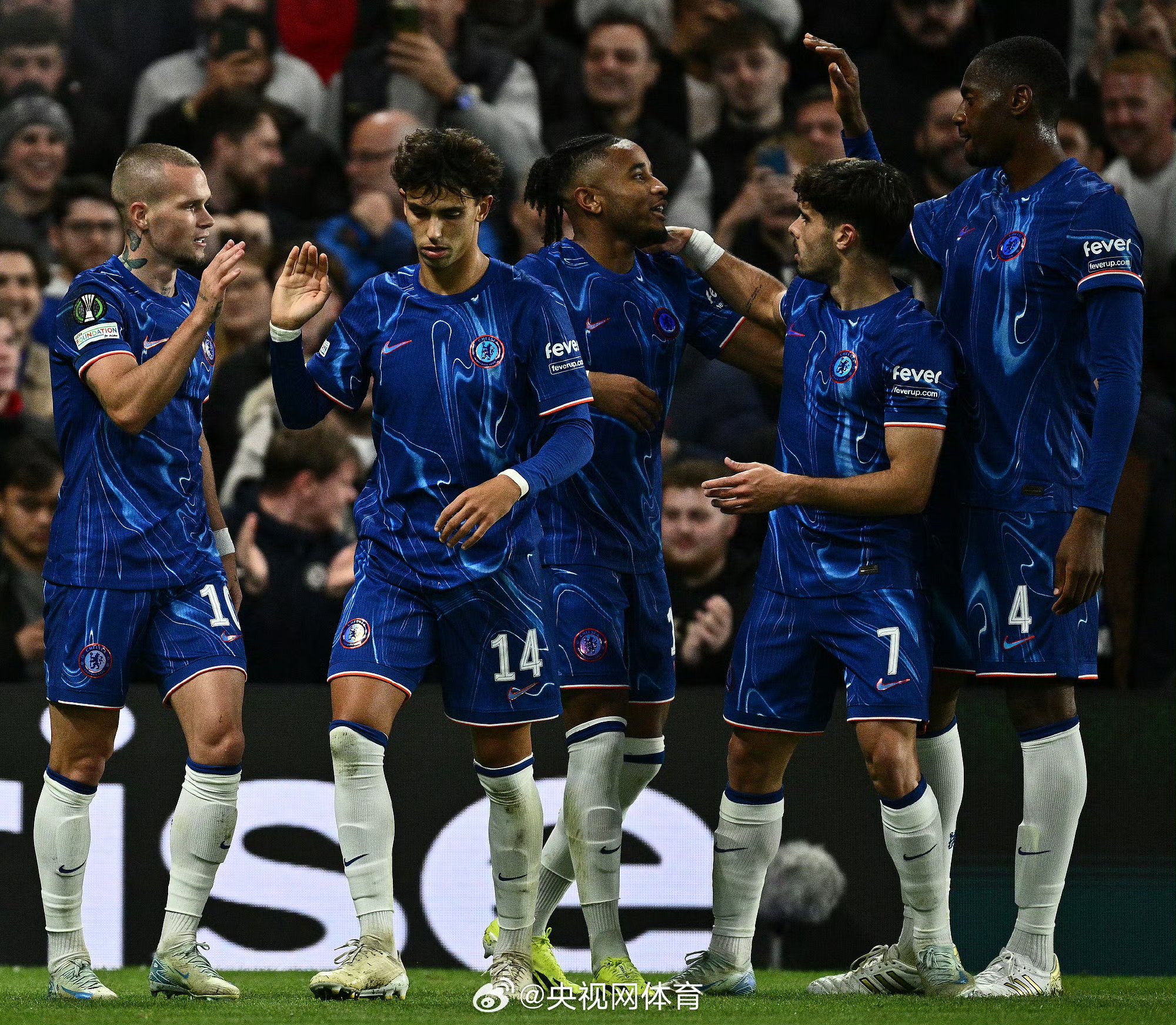 关于科尔切斯特联击败对手，继续保持稳定状态的信息