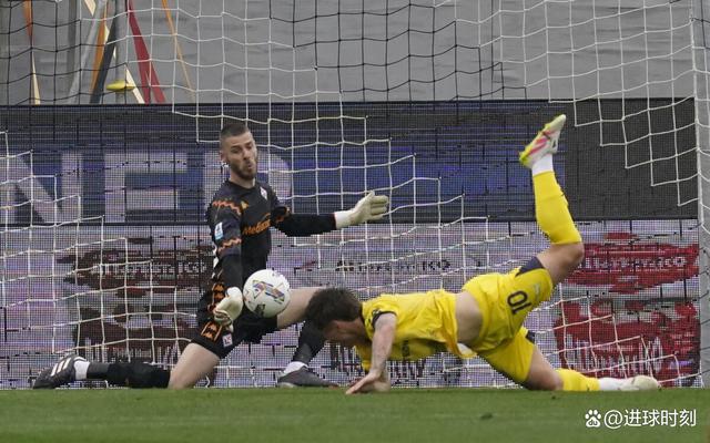 关于佛罗伦萨队再遇平局，主帅展现调整能力的信息