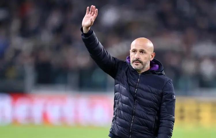 包含佛罗伦萨逼平对手，保持不败纪录的词条