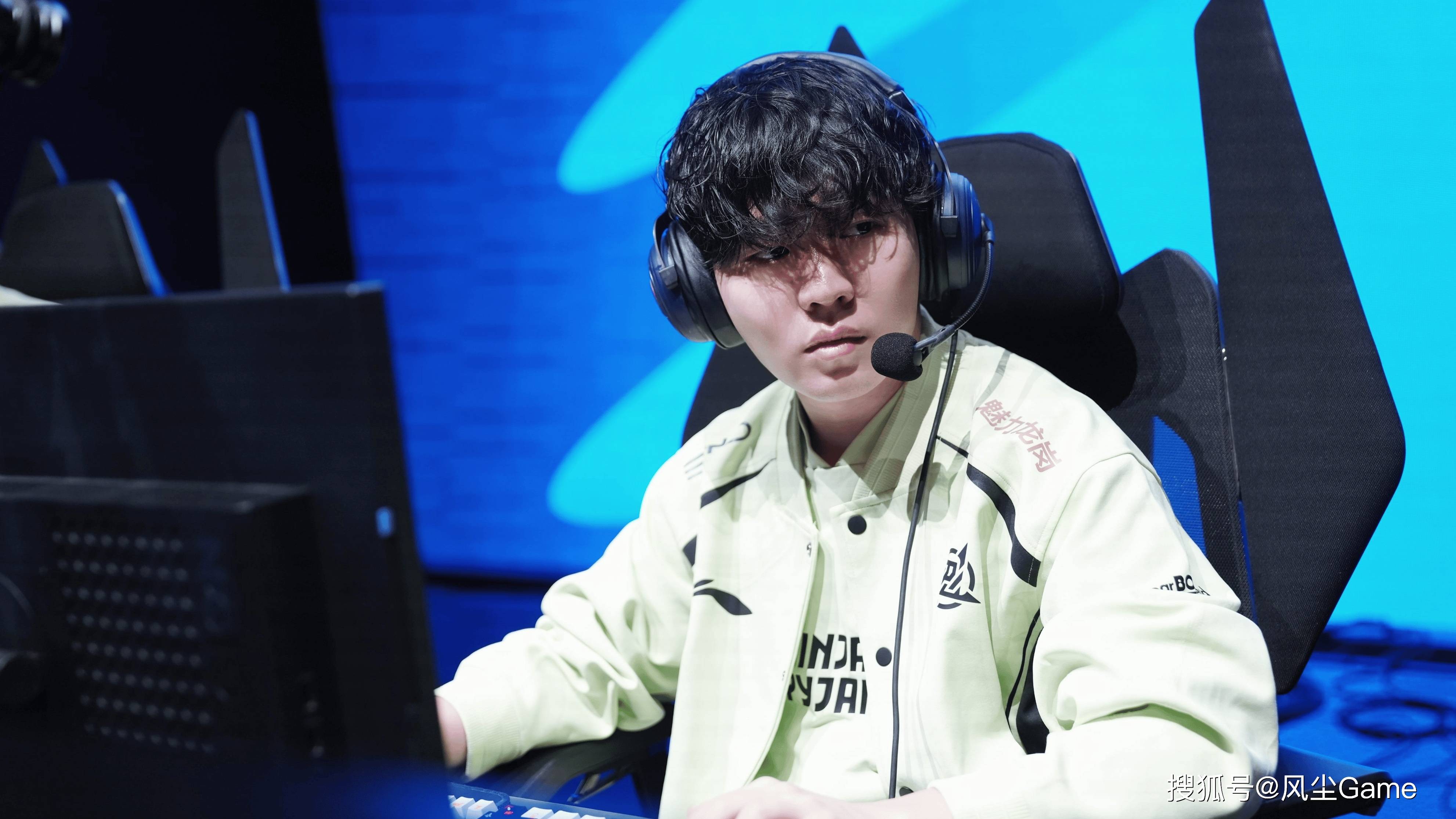  Rookie巅峰对决，Doinb与70激战瑞士队分钟，败北胜负难料！