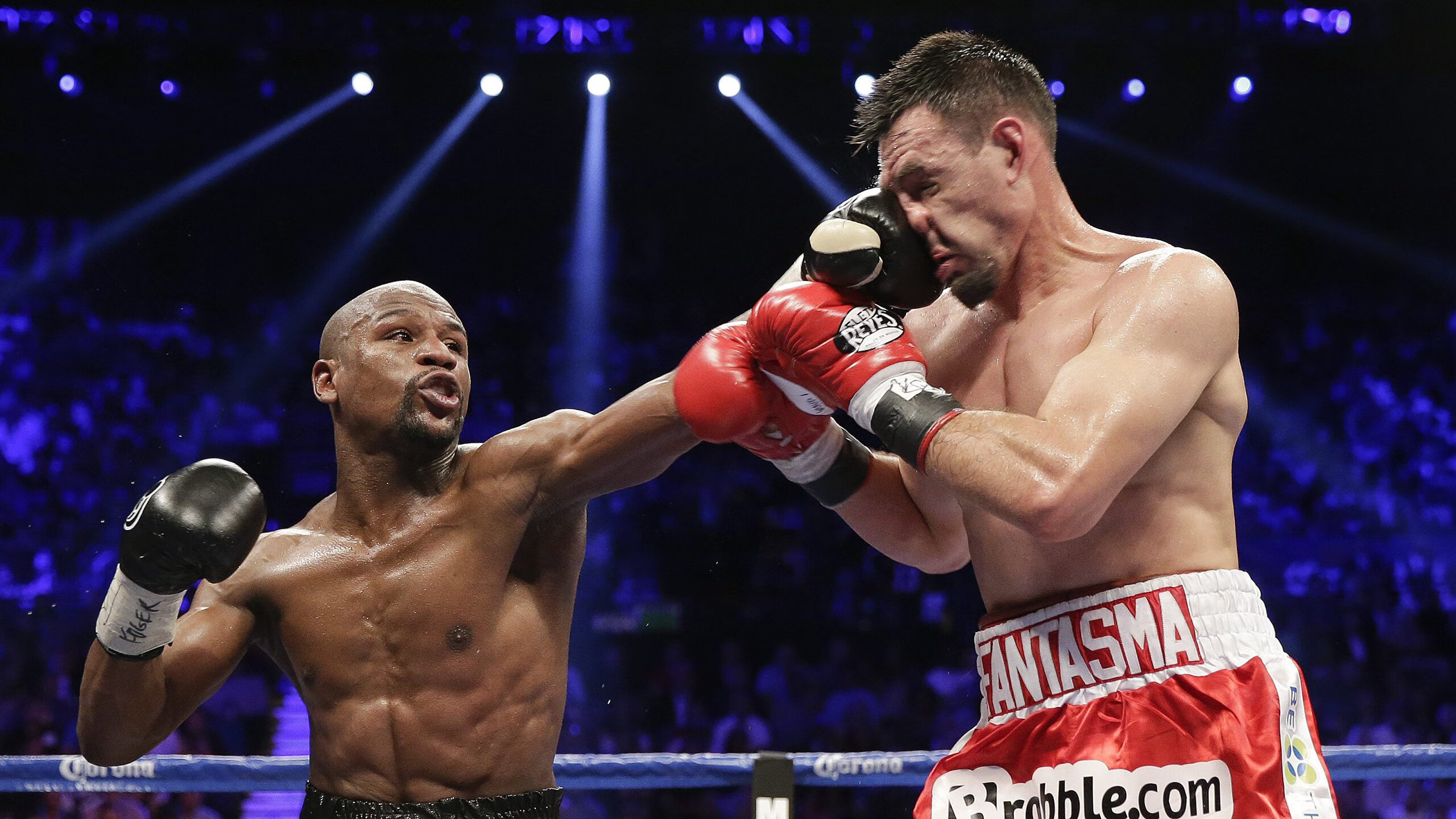 篮球赛场焦点！法国队对阵西班牙队，核心球员受伤，球队前景蒙阴影